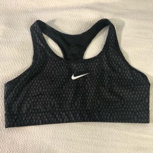 Nike sports compression bra black size xl
